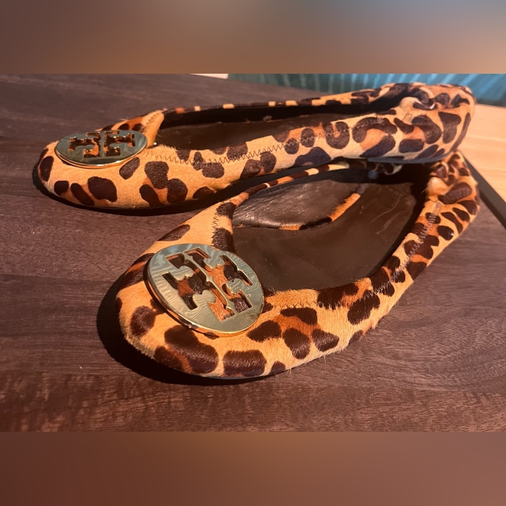 Tory Burch animal printed flats (size 10)